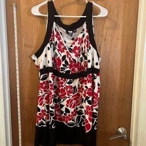 Size 26/28 - Studio 1940 - Red and White Floral Sleeveless Pullover Blouse